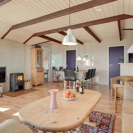 Stunning In Sjolund With Kitchen Holiday home Hejls